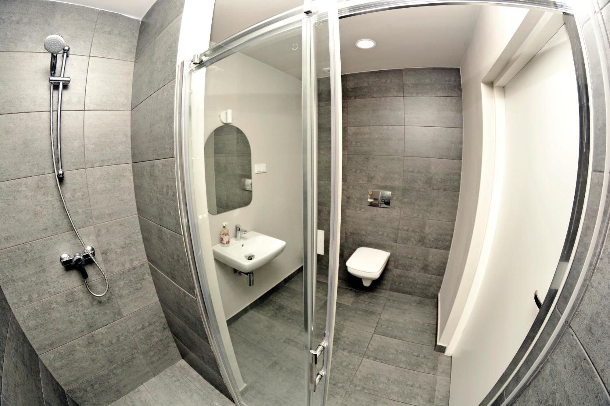 Twoj Hostel Klimczoka 7 Катовице Екстериор снимка