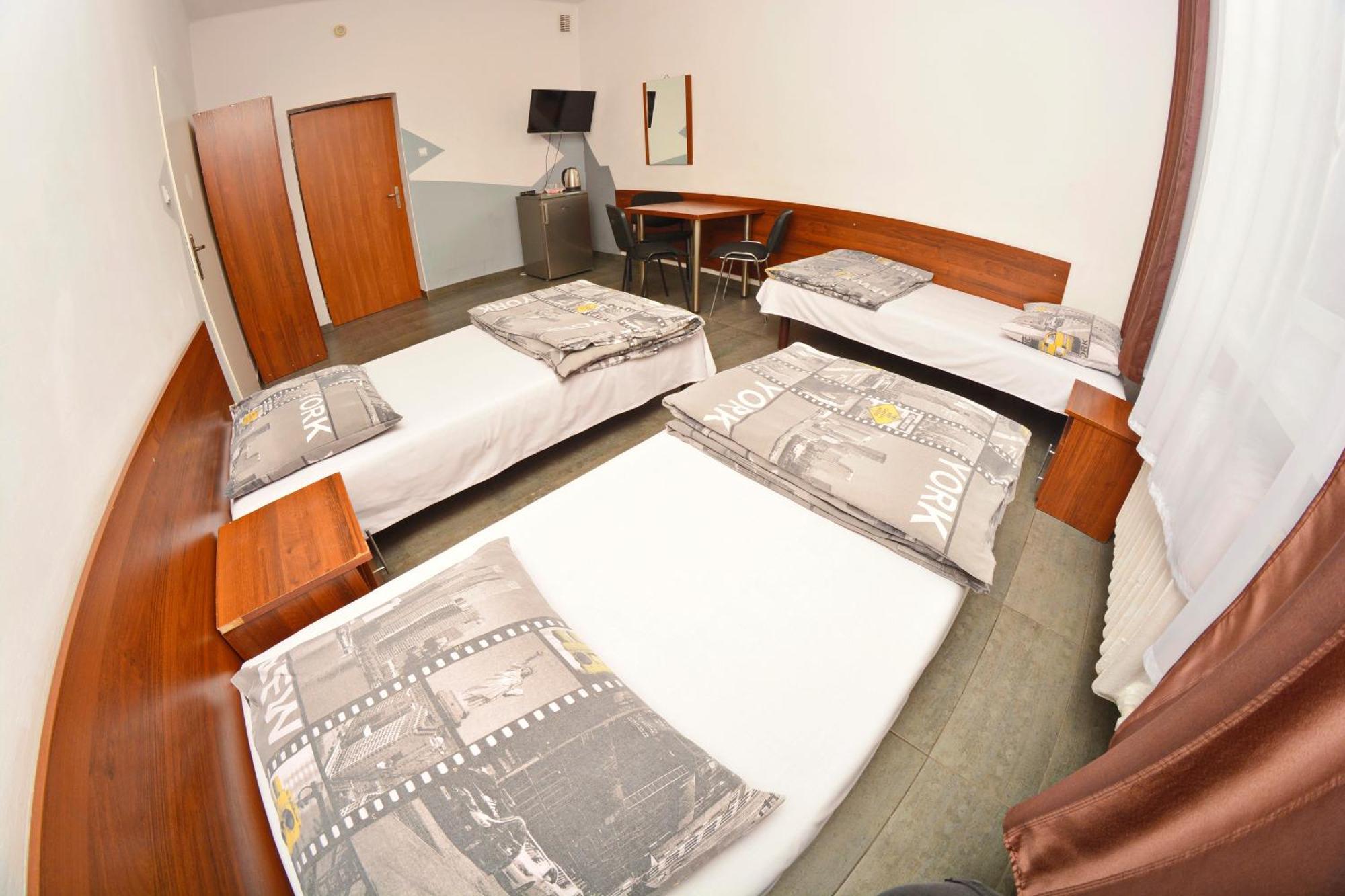 Twoj Hostel Klimczoka 7 Катовице Екстериор снимка