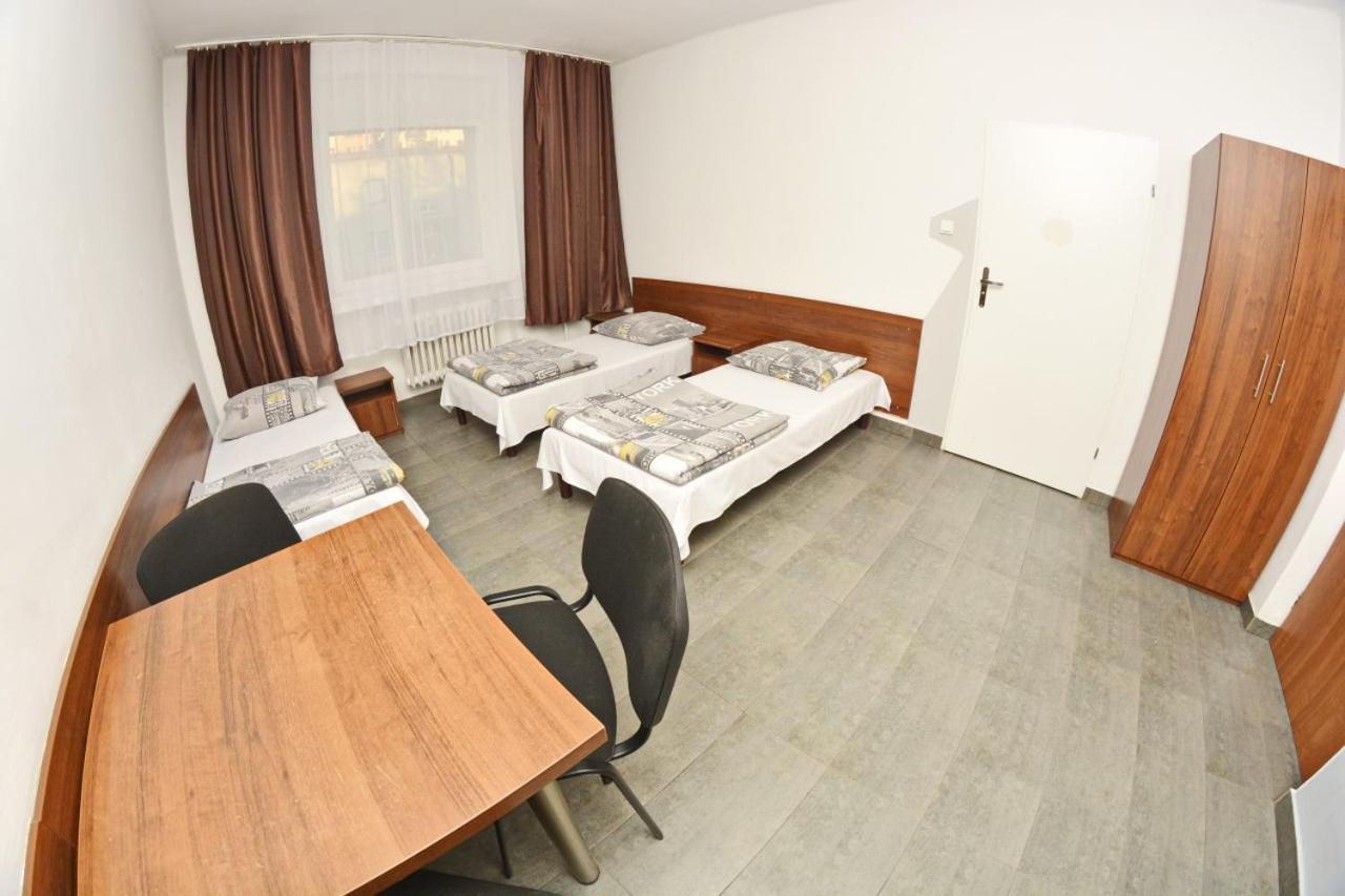 Twoj Hostel Klimczoka 7 Катовице Екстериор снимка